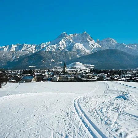 Apartchalet Sisi- Including Leogang Card *